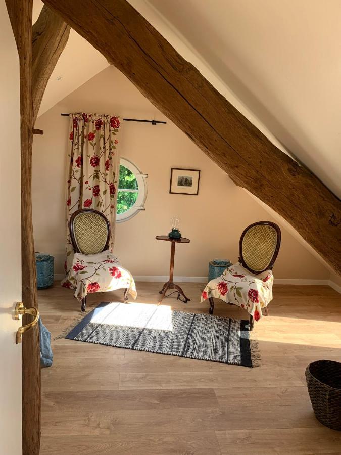 Maison D'Hotes Et Bien-Etre Ahimsa Verrières-le-Buisson Esterno foto
