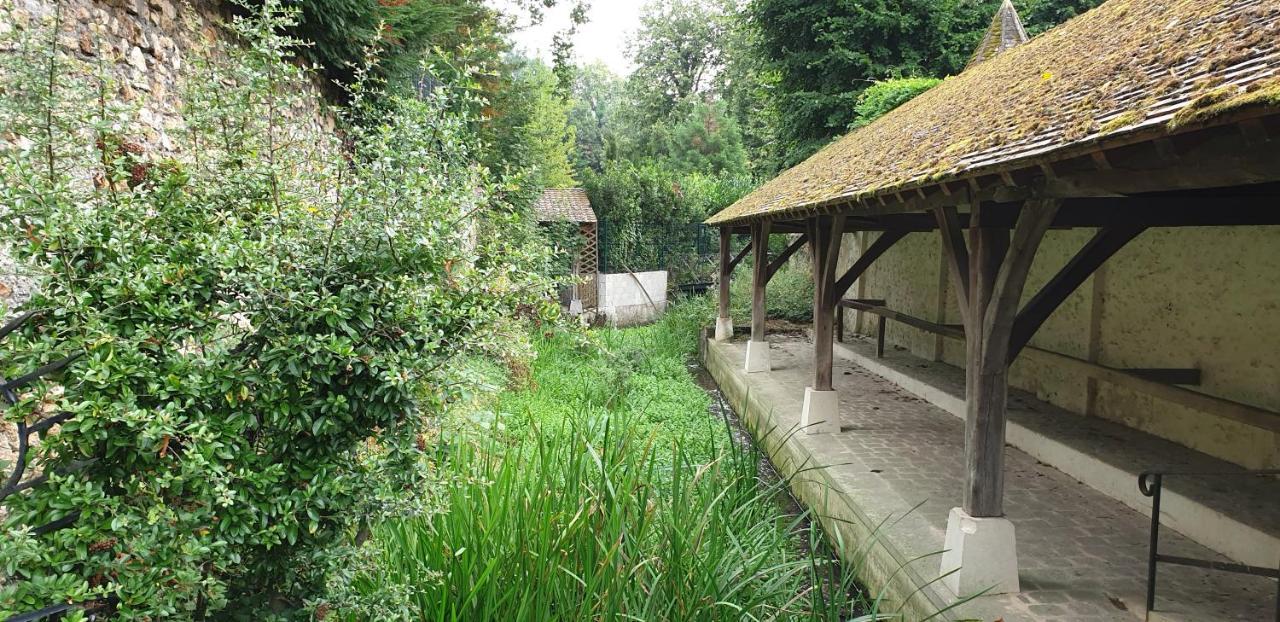Maison D'Hotes Et Bien-Etre Ahimsa Verrières-le-Buisson Esterno foto